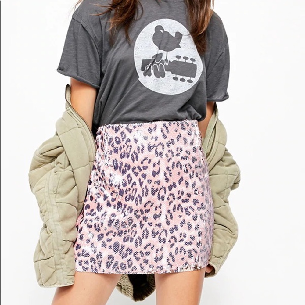 NWT FREE PEOPLE Womens Pink reversible Sequin Animal Print Mini Pencil Skirt